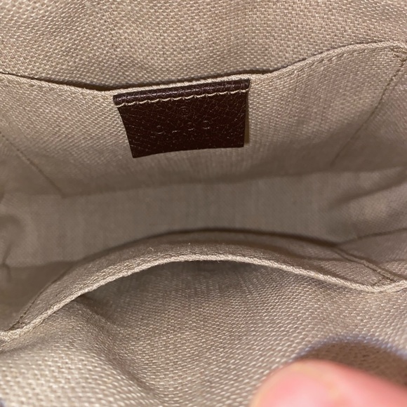 Authentic GUCCI Supreme Monogram Bee Web Camera Bag - NEVER WORN - Picture 5 of 10